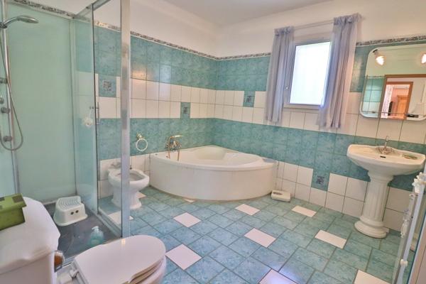 Brignoles: maison 142m2 proche centre ville