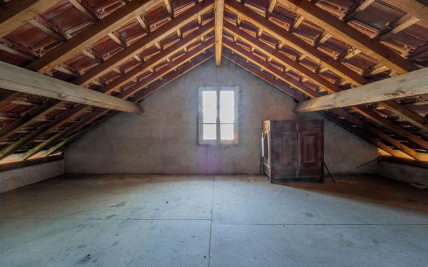 Maison à vendre    7 pièces •  Lit-et-Mixe