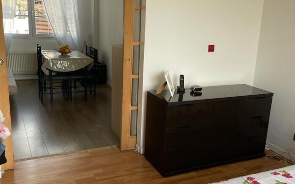 Maison à vendre    5 pièces •  Créteil