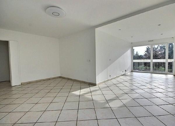 Appartement à vendre    5 pièces • 99,71 m2 Élancourt