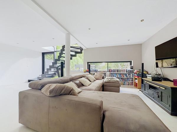 Maison Bourgeoise 286 m² hab proximité Tramway Le sart