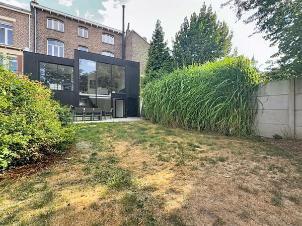 Maison Bourgeoise 286 m² hab proximité Tramway Le sart