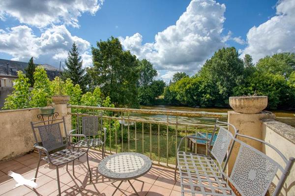 Maison à vendre |  Le Bugue |  7 pièces | 130 m²