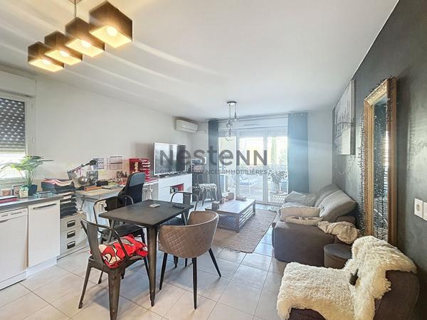 Appartement T3 de 60.8m2 avec DOUBLE BOX fermé, grande terrasse proche de la Valentine
