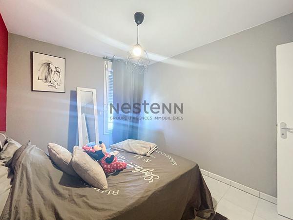Appartement T3 de 60.8m2 avec DOUBLE BOX fermé, grande terrasse proche de la Valentine