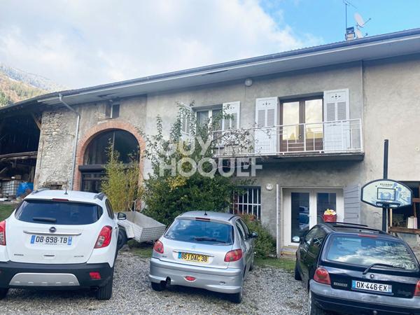 Tènement immobilier à vendre à CRETS EN BELLEDONNE -