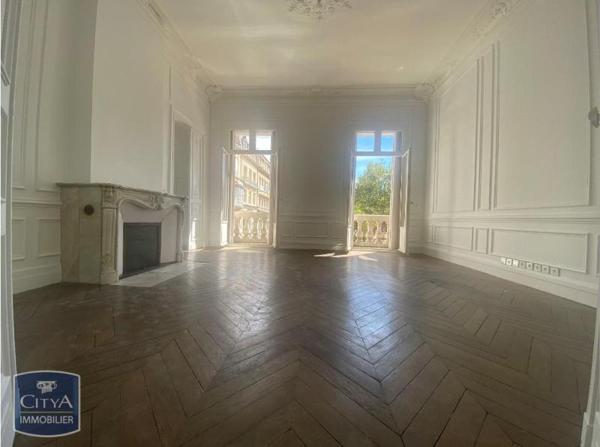 Location appartement Sète (34200) 4 pièces 145.6m²