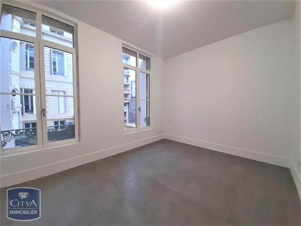Location appartement Sète (34200) 4 pièces 145.6m²