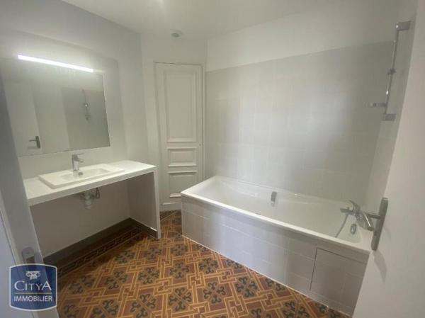 Location appartement Sète (34200) 4 pièces 145.6m²