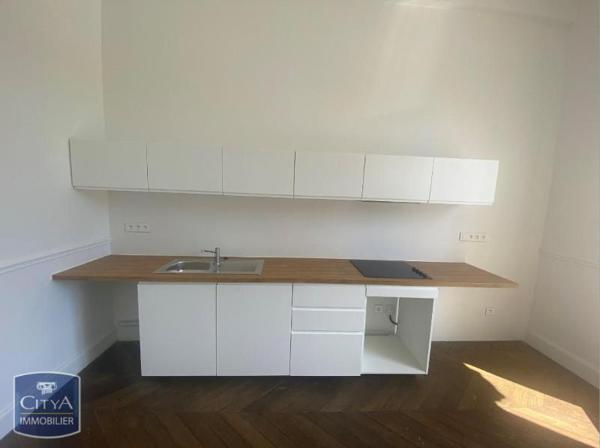 Location appartement Sète (34200) 4 pièces 145.6m²