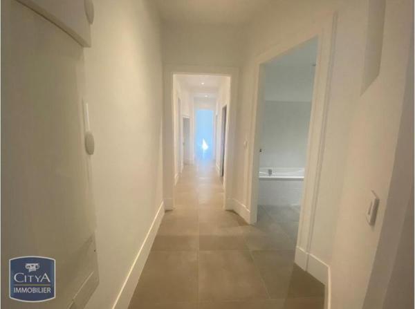 Location appartement Sète (34200) 4 pièces 145.6m²