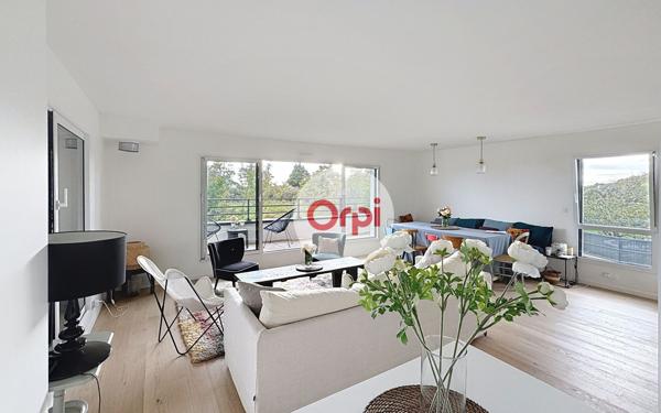 Maison à vendre    5 pièces •  Ambon