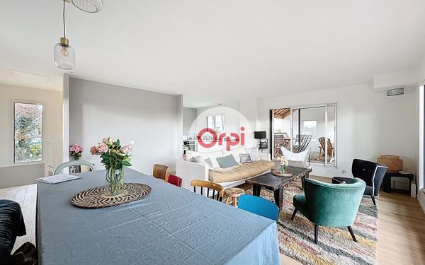 Maison à vendre    5 pièces •  Ambon