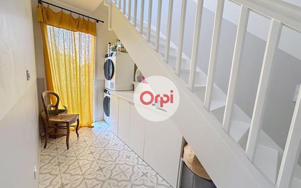 Maison à vendre    5 pièces •  Ambon