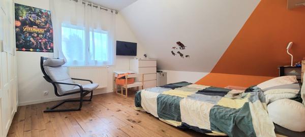 Maison avec confort de plain-pied, garage et terrain 800 m² à Chaumontel