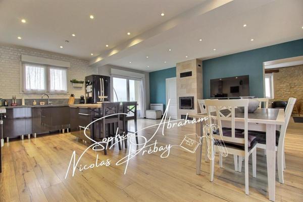 Maison de 6 pièces, 4 chambres, piscine, garage