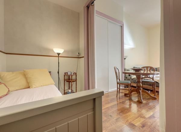 Appartement Lyon Studio T1bis de 36 m2 avec cour privative de 30m²
