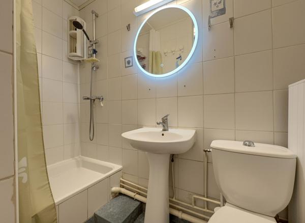 Appartement Lyon Studio T1bis de 36 m2 avec cour privative de 30m²