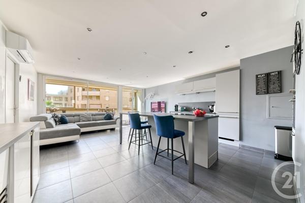 Appartement F4 à vendre  4 pièces - 77 m2 VILLEURBANNE - 69