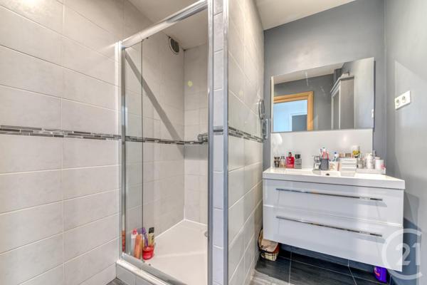 Appartement F4 à vendre  4 pièces - 77 m2 VILLEURBANNE - 69