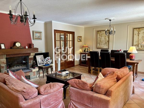 5 Min Nord-Est CARCASSONNE - Villa trois chambres, garage, piscine sur terrain 1074 m²