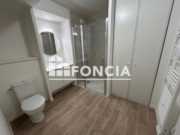 Location Appartement 3 pièces 58.1 m² - 19 QUAI CAMERE ET 38 AVENUE DE PARIS Vernon 27200