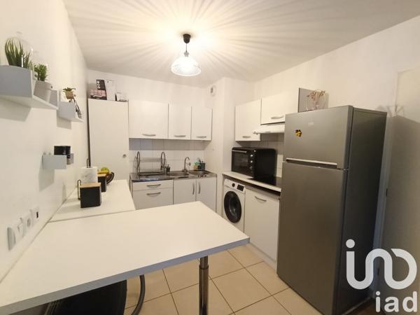 Appartement à vendre 3 pièces 47 m² Saint-Fargeau-Ponthierry
