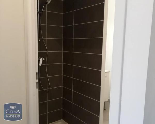 Appartement à louer 2 pièces 42.76m² Villenave-d'Ornon (33140)