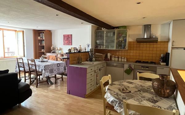 Appartement à vendre    4 pièces • 97 m2 Thann