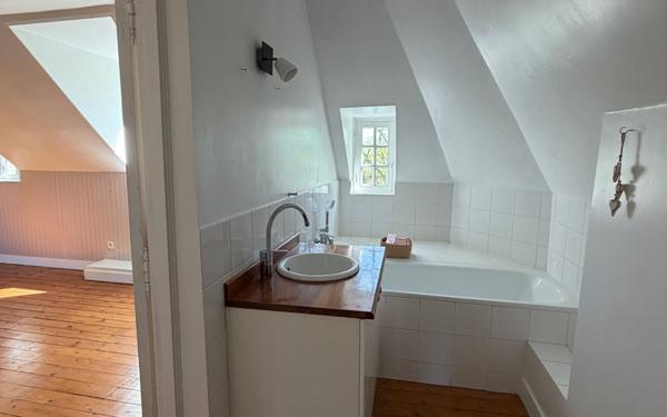 Maison à vendre    2 pièces • 185 m2 Chelles