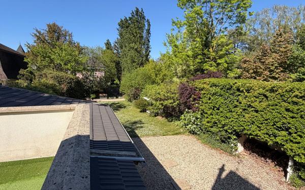 Maison à vendre    2 pièces • 185 m2 Chelles