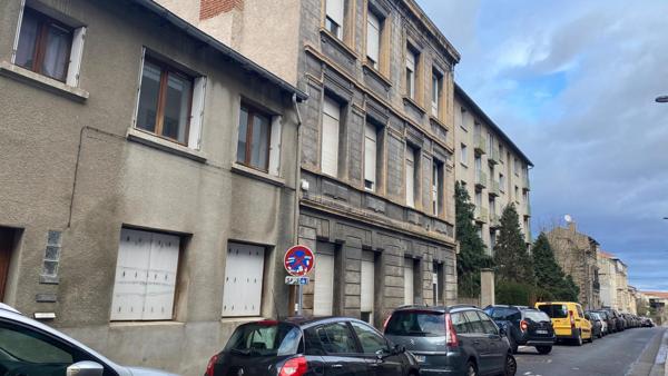 Immeuble à SAINT-ETIENNE, 42100 - 150m²