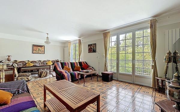 Maison à vendre    5 pièces •  Varennes-Jarcy