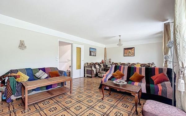Maison à vendre    5 pièces •  Varennes-Jarcy
