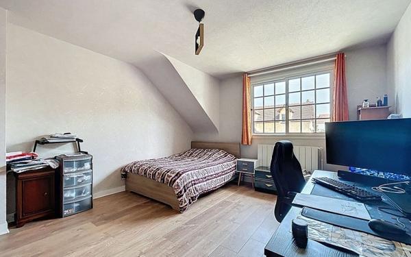 Maison à vendre    5 pièces •  Varennes-Jarcy