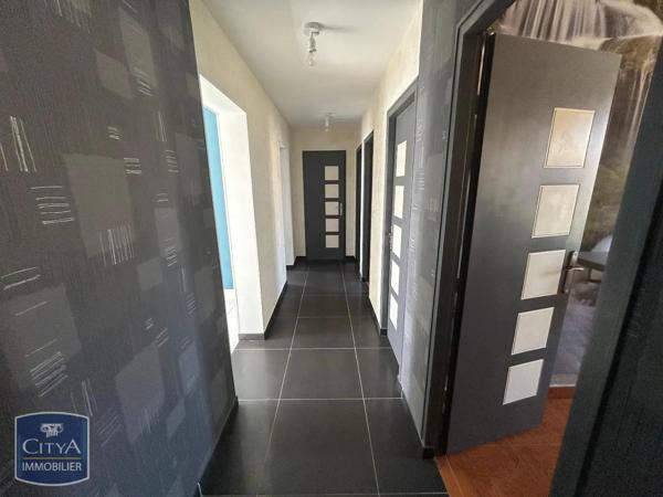Appartement à louer 3 pièces 67.56m² Charleville-Mézières (08000)