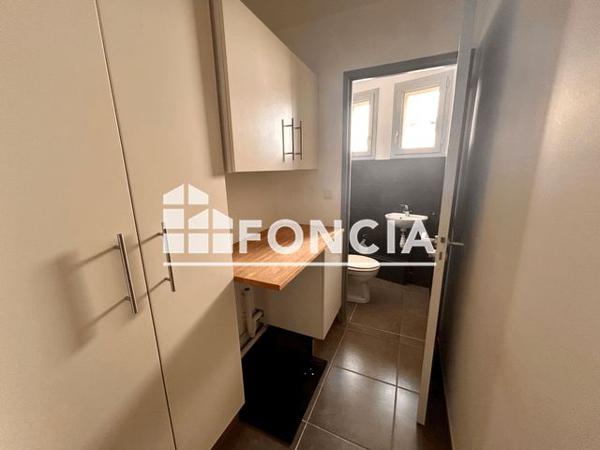 Location Appartement 4 pièces 82.5 m² - 21 Rue de la Magnanerie Grenoble 38000