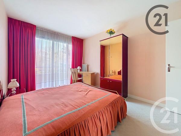 Appartement F5 à vendre  5 pièces - 121,20 m2 REIMS - 51