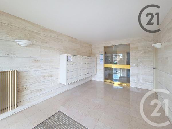 Appartement F5 à vendre  5 pièces - 121,20 m2 REIMS - 51