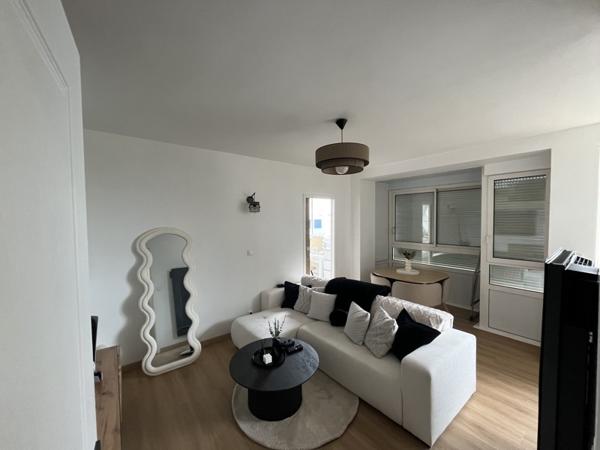 Appartement à vendre |  Saint-Priest |  2 pièces | 40 m²