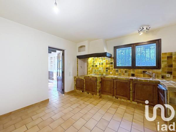 Maison à vendre 6 pièces 182 m² Rognes