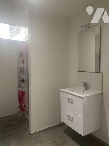 A VENDRE - A BAILLEUL dans le NORD (59) - Loft contemporain avec terrain constructible (Zone U)...