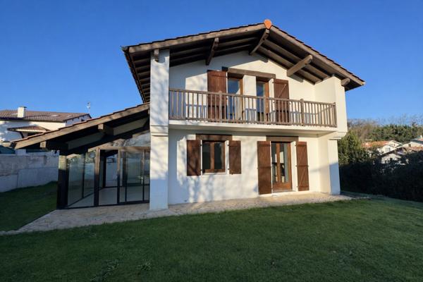 HENDAYE - OPPORTUNITE MAISON individuelle T4 avec grand garage et jardin
