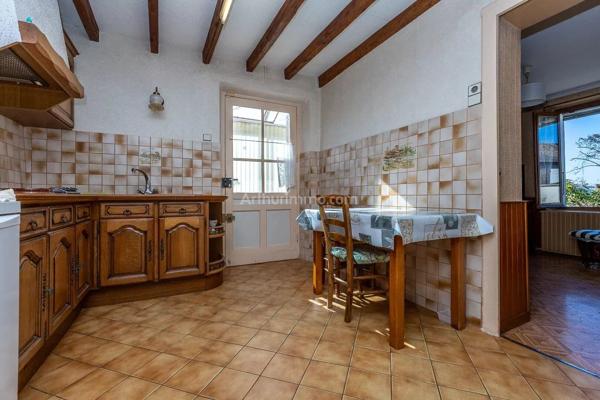 Vente                                                      Maison
                        
                     7 pièces                      80 m2                     à Les Avenières Veyrins-Thuellin