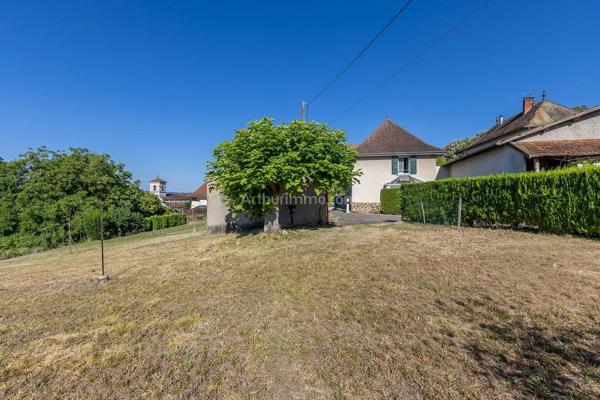 Vente                                                      Maison
                        
                     7 pièces                      80 m2                     à Les Avenières Veyrins-Thuellin