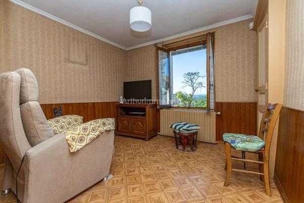Vente                                                      Maison
                        
                     7 pièces                      80 m2                     à Les Avenières Veyrins-Thuellin
