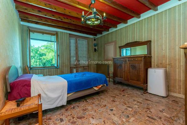 Vente                                                      Maison
                        
                     7 pièces                      80 m2                     à Les Avenières Veyrins-Thuellin