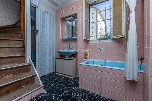 Vente                                                      Maison
                        
                     7 pièces                      80 m2                     à Les Avenières Veyrins-Thuellin