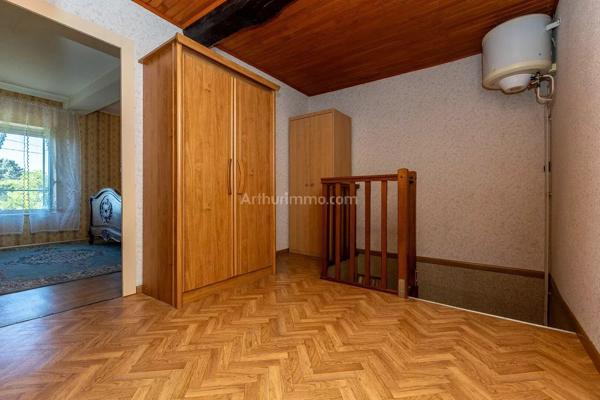 Vente                                                      Maison
                        
                     7 pièces                      80 m2                     à Les Avenières Veyrins-Thuellin
