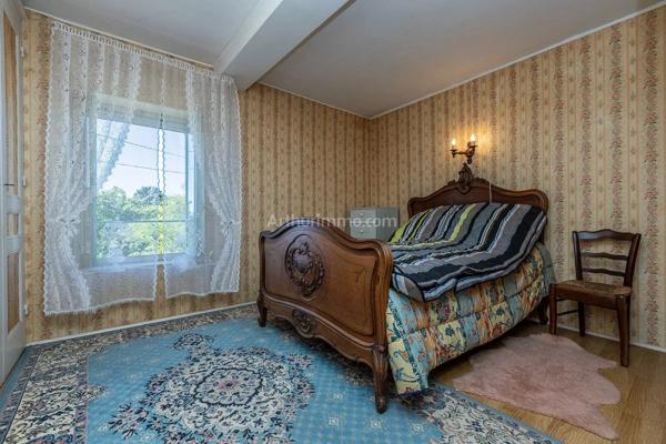 Vente                                                      Maison
                        
                     7 pièces                      80 m2                     à Les Avenières Veyrins-Thuellin